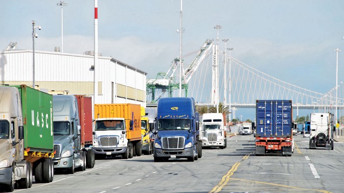 Satellite data reveal that diesel trucking drives US air pollution inequality 1 Satellite data reveal that diesel trucking drives US air pollution inequality